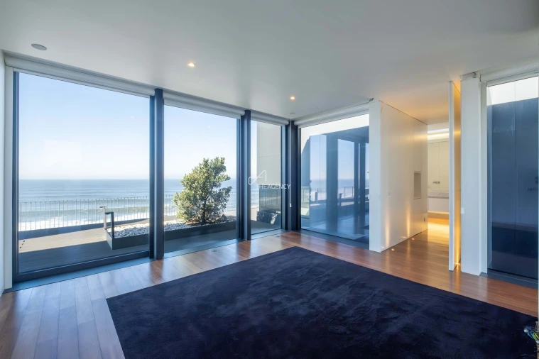 Apartamento T5 para Venda em Canidelo Foto 11