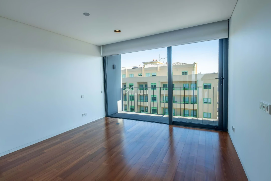 Apartamento T5 para Venda em Canidelo Foto 27