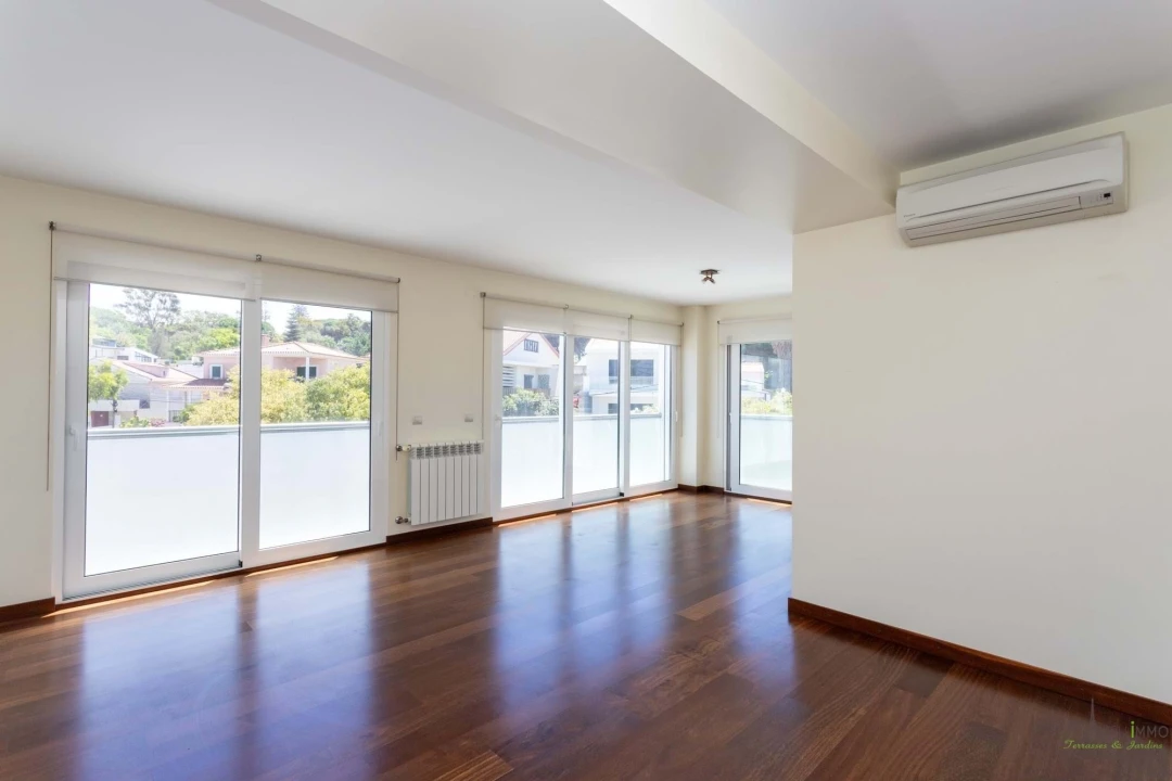 Apartamento T4 para Venda em Caparica e Trafaria Foto 16