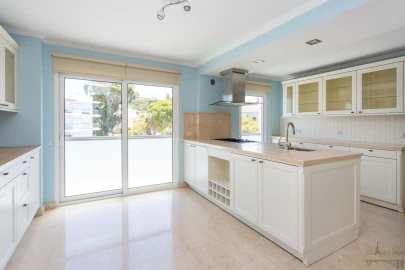 Apartamento T4 para Venda em Caparica e Trafaria