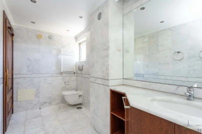 Apartamento T4 para Venda em Caparica e Trafaria