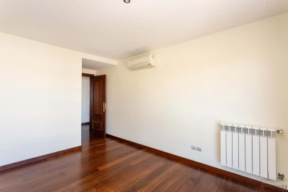 Apartamento T4 para Venda em Caparica e Trafaria