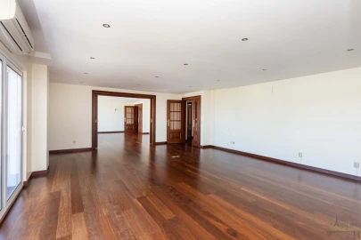 Apartamento T4 para Venda em Caparica e Trafaria