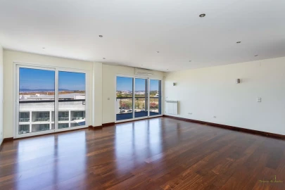 Apartamento T4 para Venda em Caparica e Trafaria