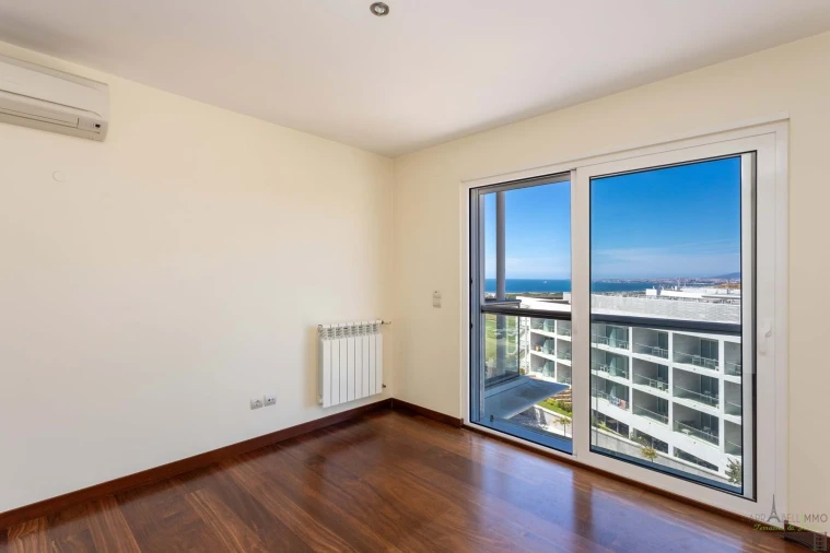 Apartamento T4 para Venda em Caparica e Trafaria Foto 34