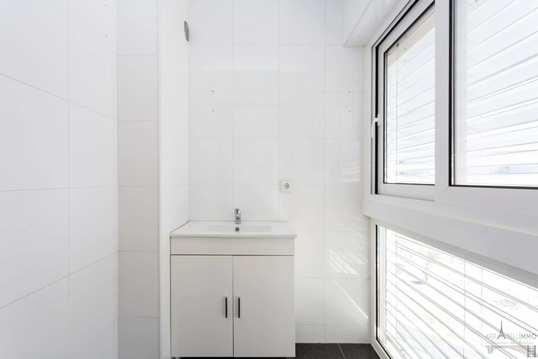 Apartamento T4 para Venda em Caparica e Trafaria Foto 37