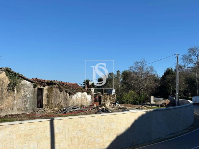 Moradia T3 para Venda em Rebordões (Santa Maria) Foto 26