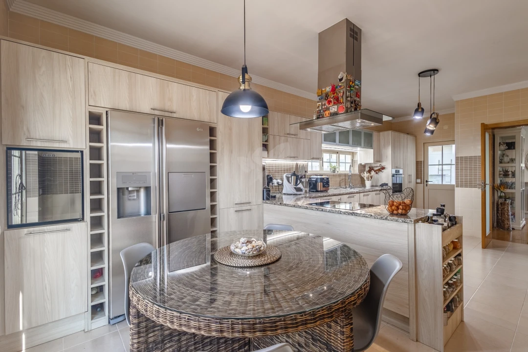 Moradia T5 para Venda em Olhão Foto 5