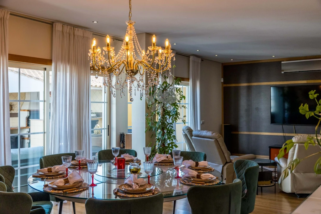 Moradia T5 para Venda em Olhão Foto 3