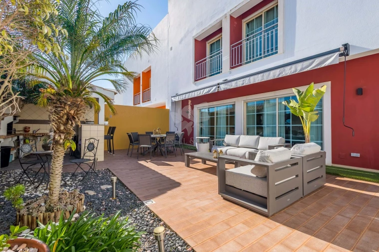 Moradia T5 para Venda em Olhão Foto 2