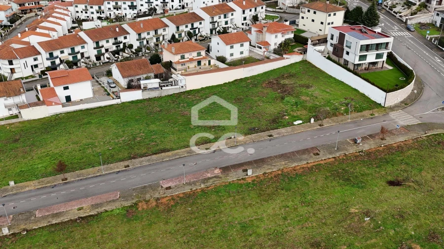 Terreno para Venda em Vilar de Nantes Foto 9