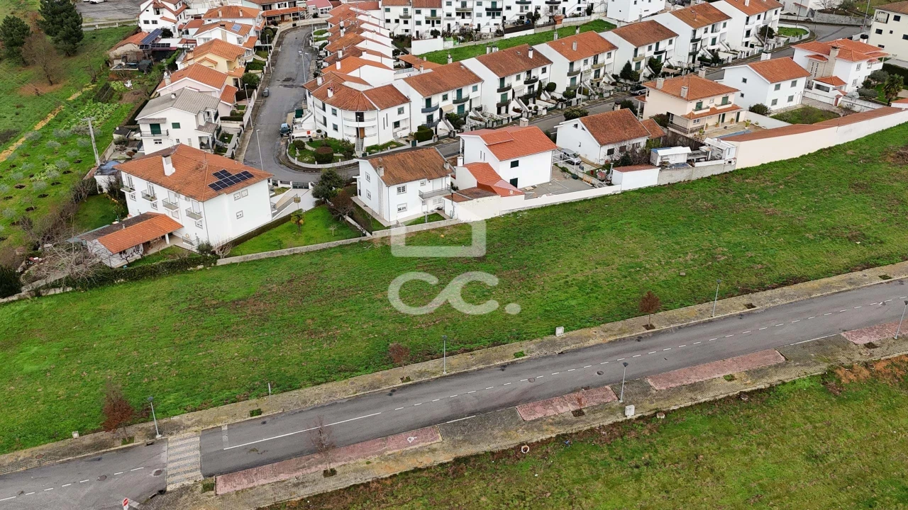 Terreno para Venda em Vilar de Nantes Foto 7