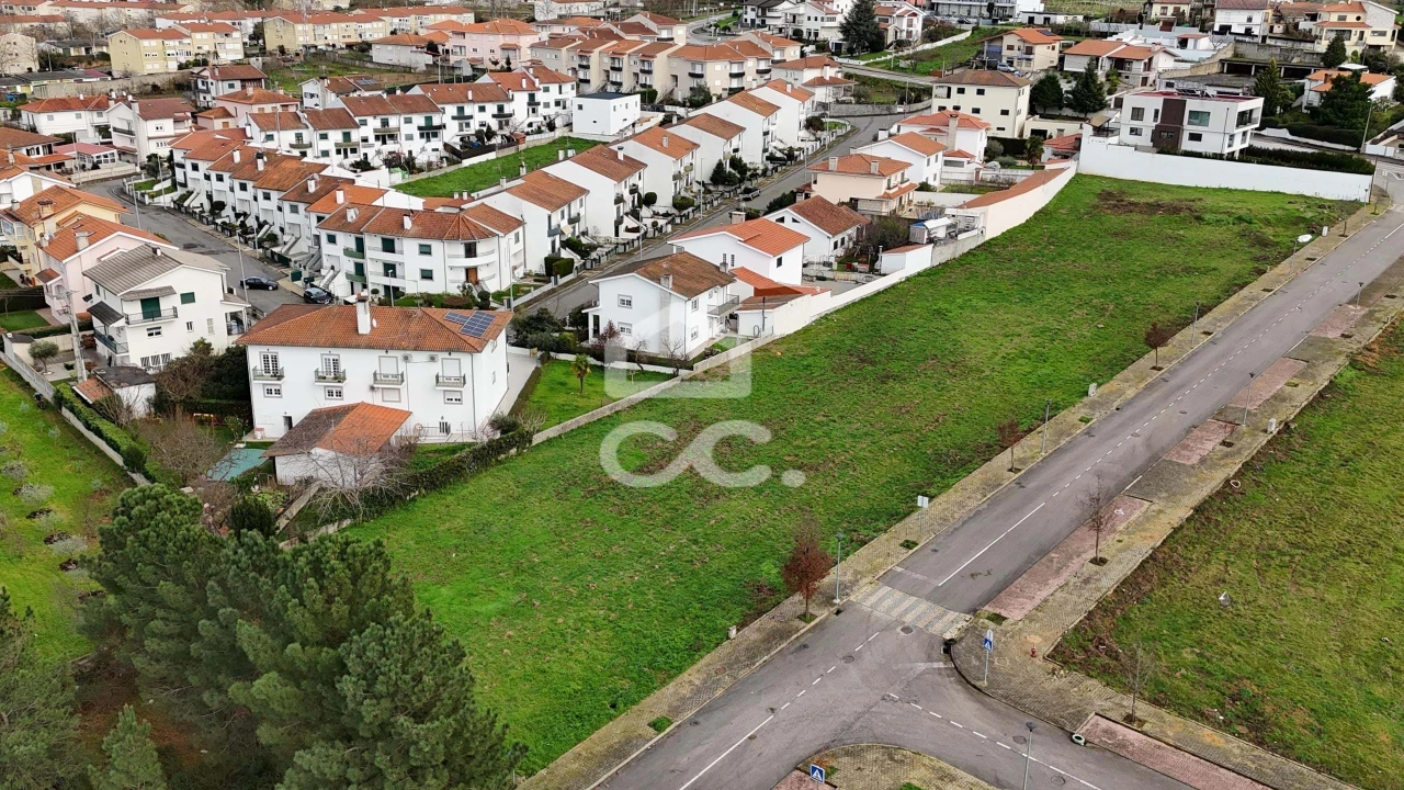 Terreno para Venda em Vilar de Nantes Foto 5