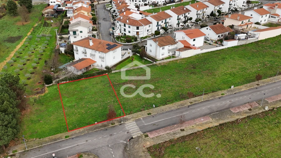 Terreno para Venda em Vilar de Nantes Foto 3