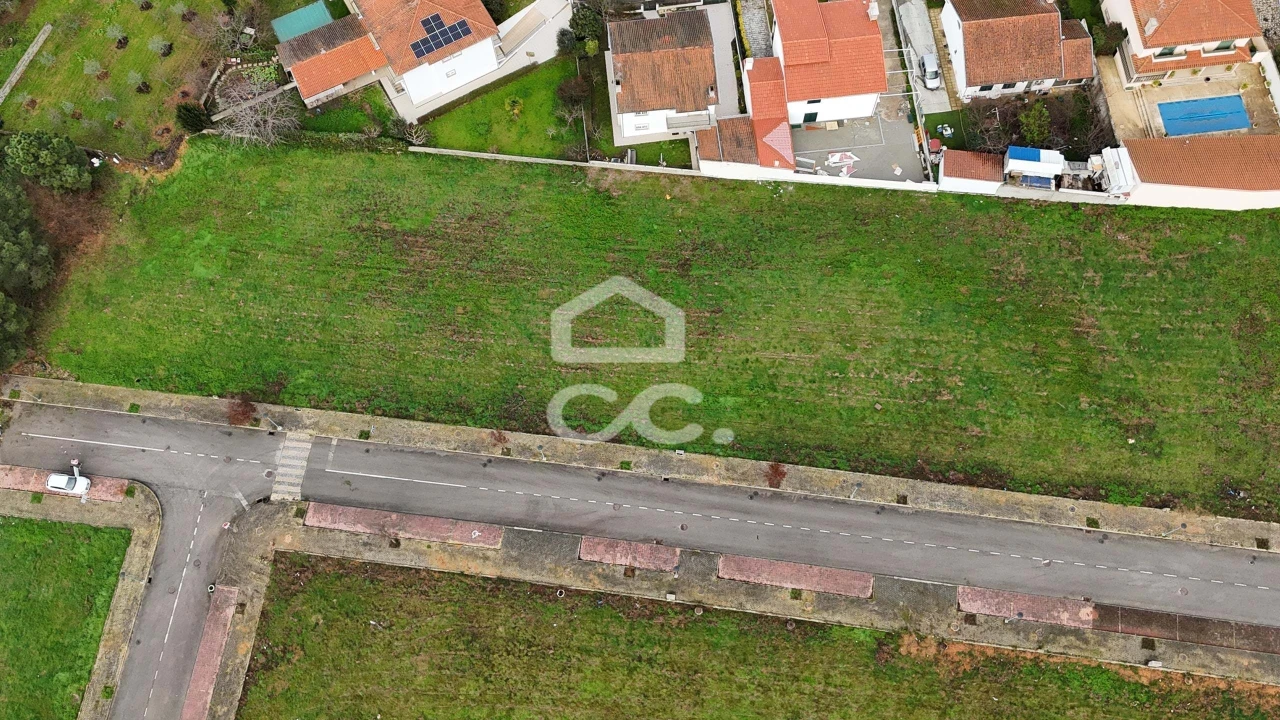 Terreno para Venda em Vilar de Nantes Foto 12