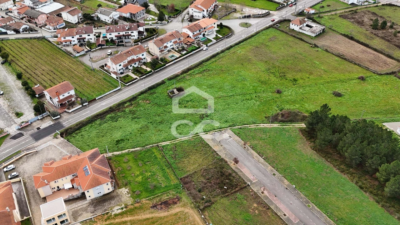 Terreno para Venda em Vilar de Nantes Foto 6