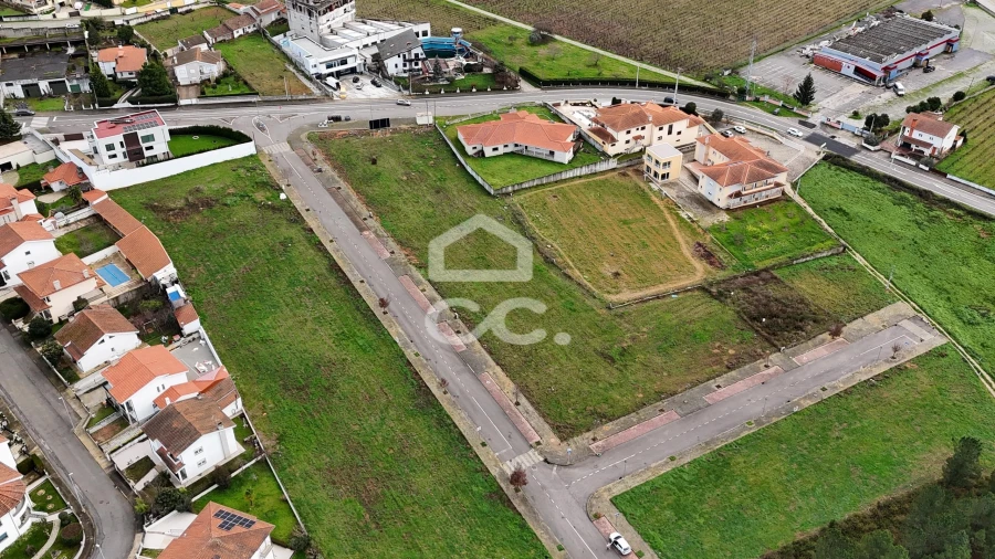 Terreno para Venda em Vilar de Nantes Foto 12