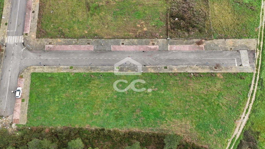 Terreno para Venda em Vilar de Nantes Foto 15