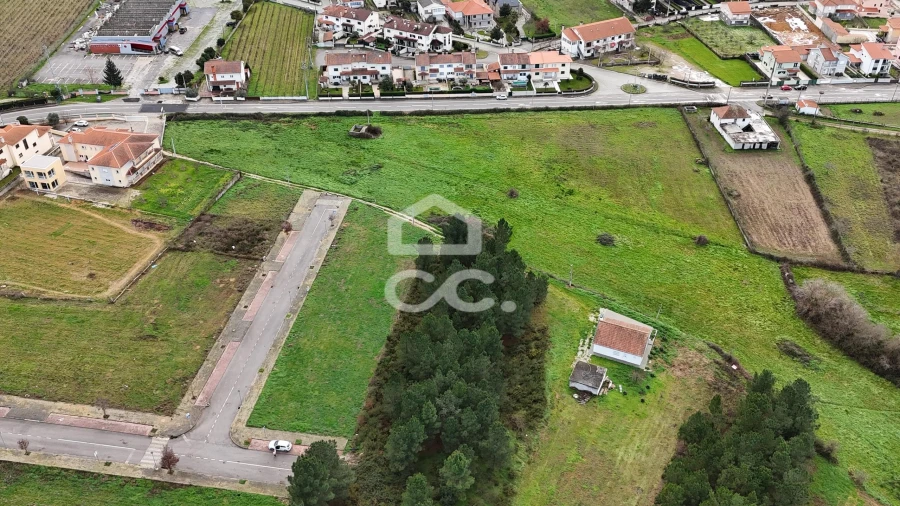 Terreno para Venda em Vilar de Nantes Foto 11