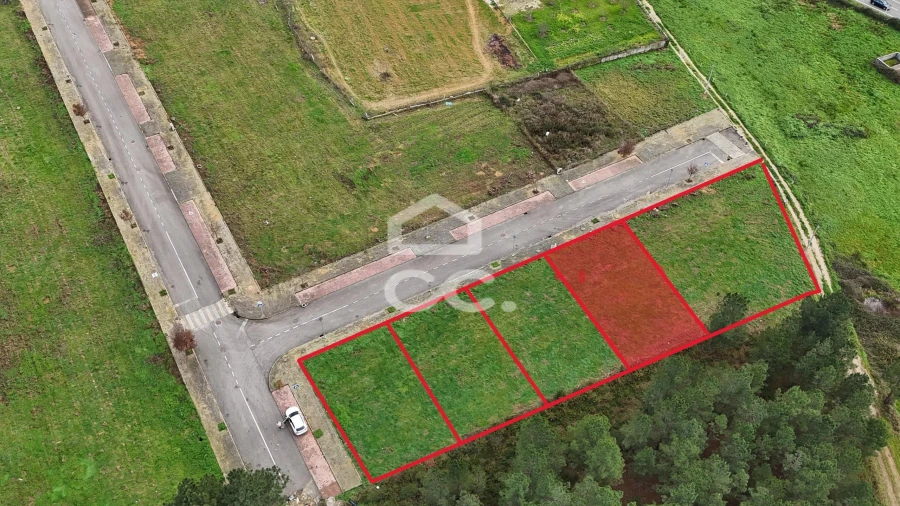 Terreno para Venda em Vilar de Nantes