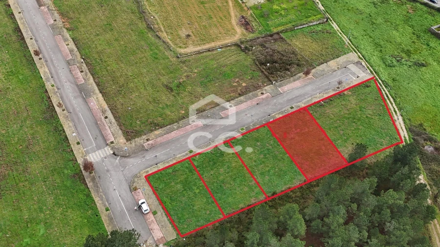Terreno para Venda em Vilar de Nantes