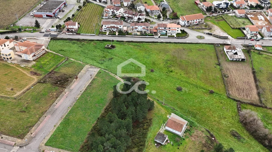 Terreno para Venda em Vilar de Nantes Foto 11