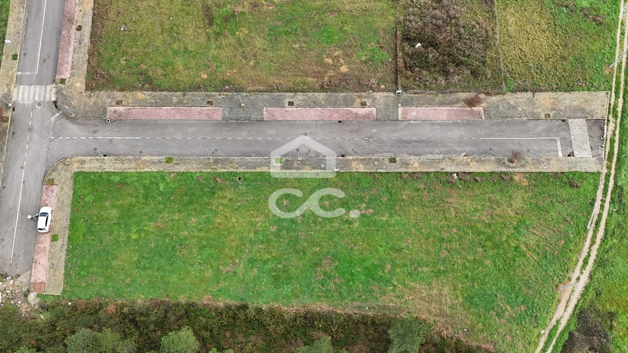 Terreno para Venda em Vilar de Nantes Foto 15