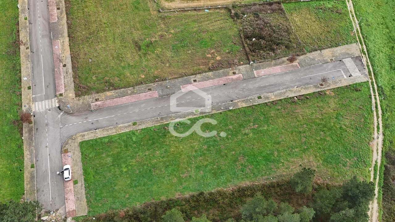 Terreno para Venda em Vilar de Nantes Foto 19