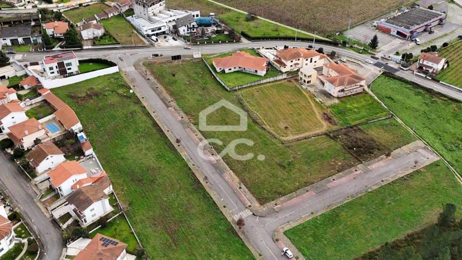 Terreno para Venda em Vilar de Nantes Foto 13