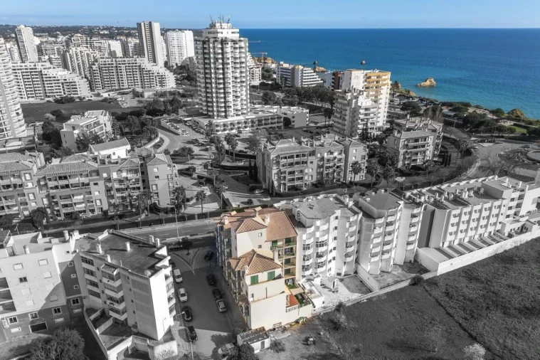 Apartamento T3 para Venda em Portimão Foto 37