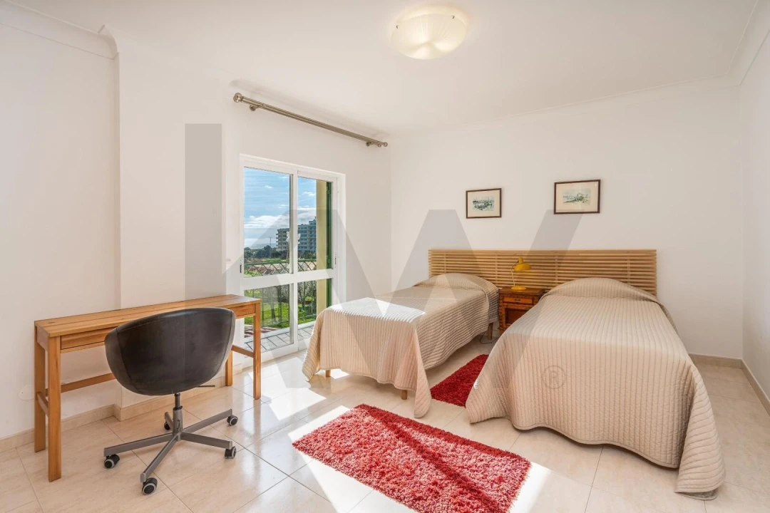 Apartamento T3 para Venda em Portimão Foto 14
