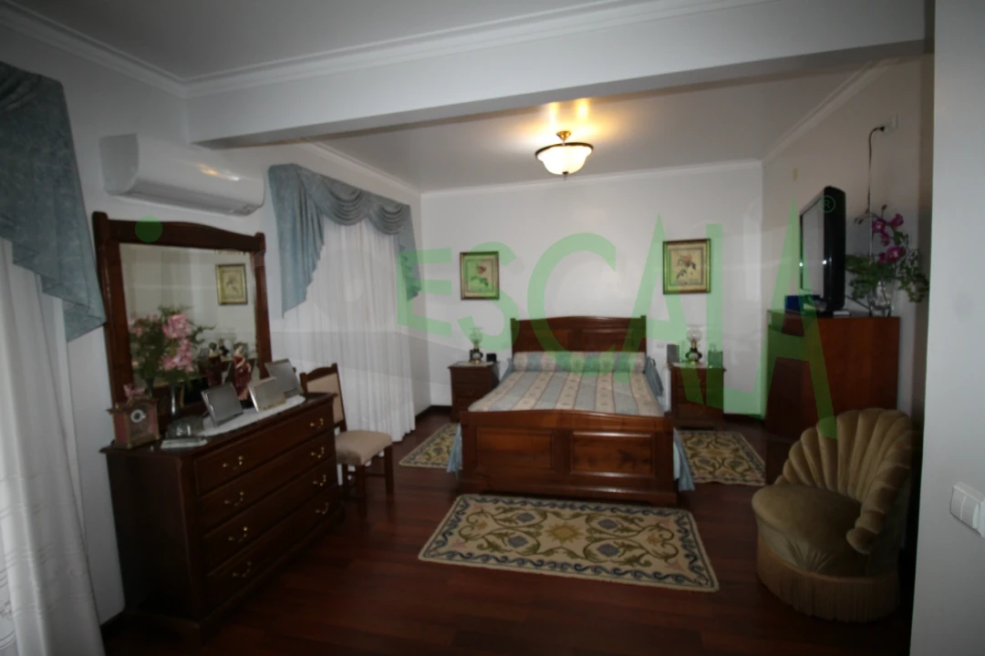 Moradia T5 para Venda em Marvila, Ribeira Santarém, São Salvador, São Nicolau Foto 27