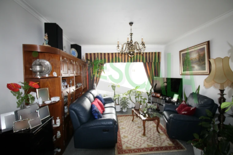 Moradia T5 para Venda em Marvila, Ribeira Santarém, São Salvador, São Nicolau Foto 12