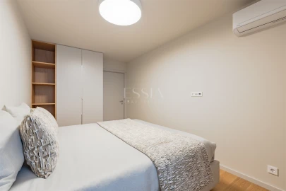 Apartamento T4 para Venda em Santa Marinha e São Pedro da Afurada