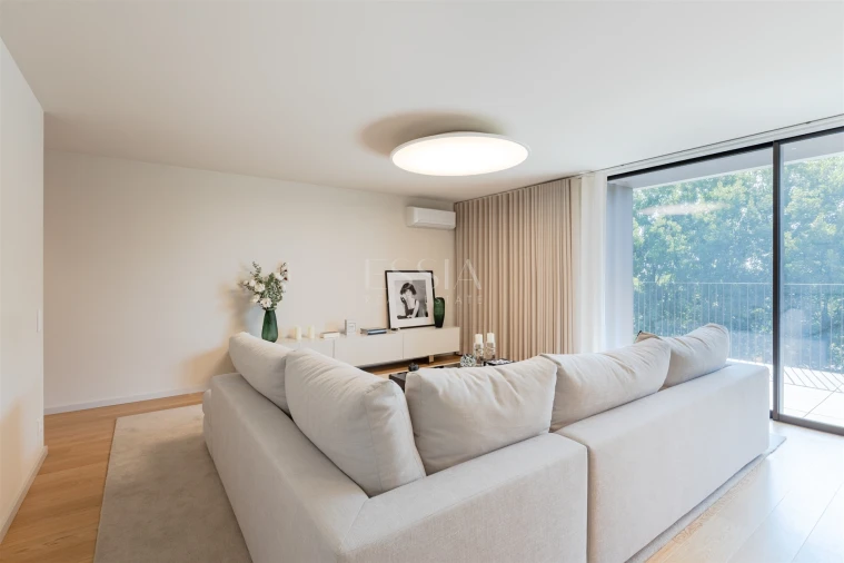 Apartamento T4 para Venda em Santa Marinha e São Pedro da Afurada Foto 5
