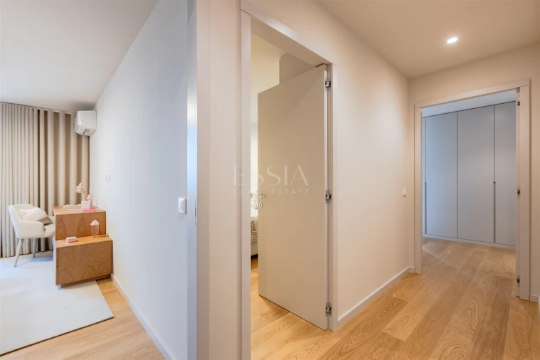 Apartamento T4 para Venda em Santa Marinha e São Pedro da Afurada Foto 14