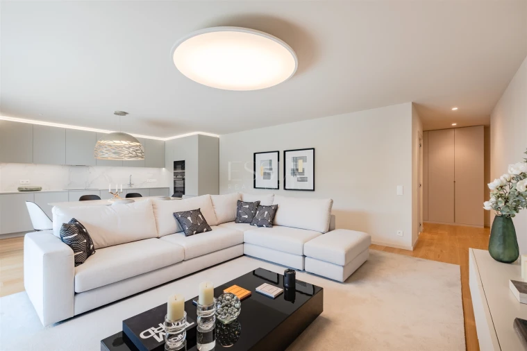 Apartamento T4 para Venda em Santa Marinha e São Pedro da Afurada Foto 6