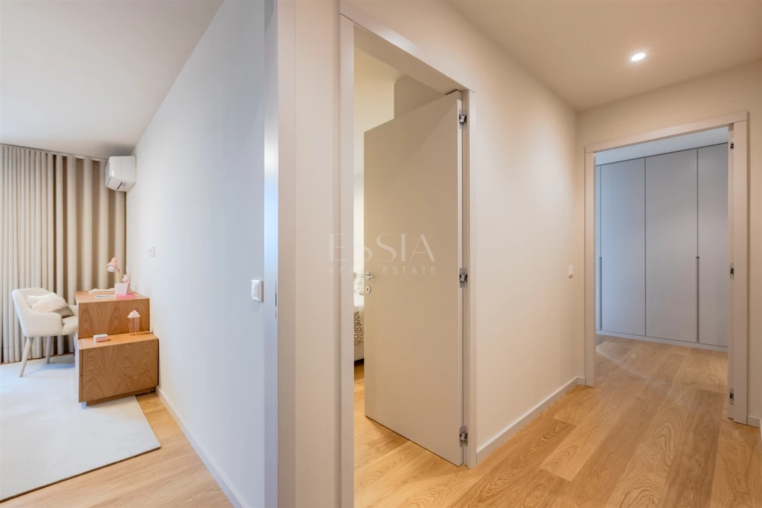 Apartamento T4 para Venda em Santa Marinha e São Pedro da Afurada Foto 14