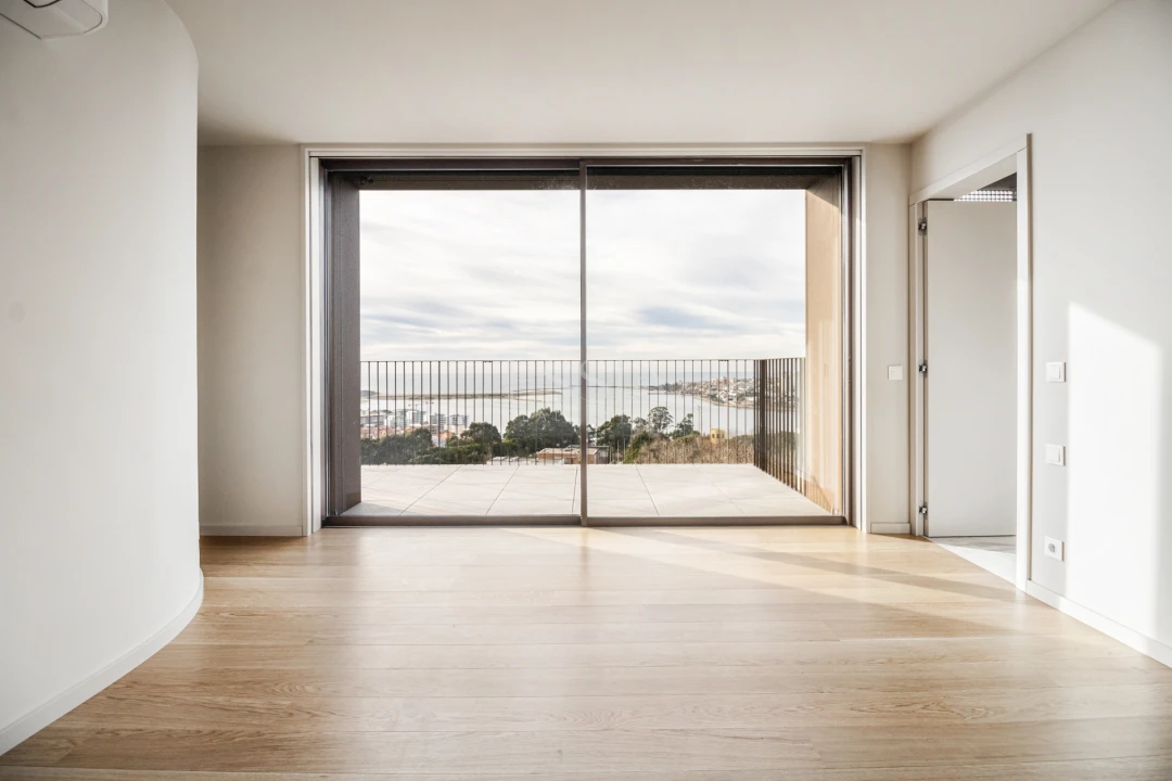 Apartamento T4 para Venda em Santa Marinha e São Pedro da Afurada Foto 25