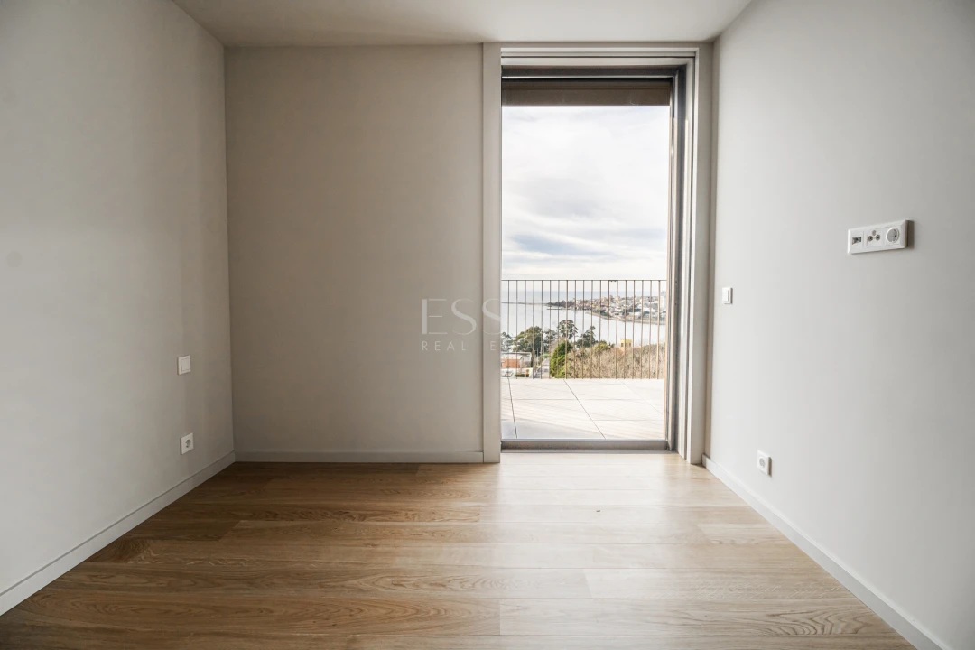 Apartamento T4 para Venda em Santa Marinha e São Pedro da Afurada Foto 15