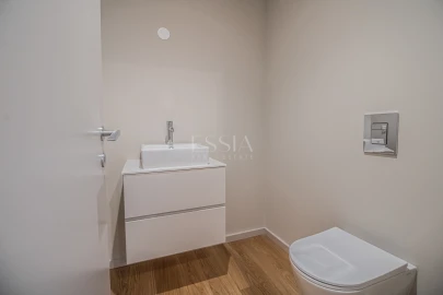 Apartamento T4 para Venda em Santa Marinha e São Pedro da Afurada