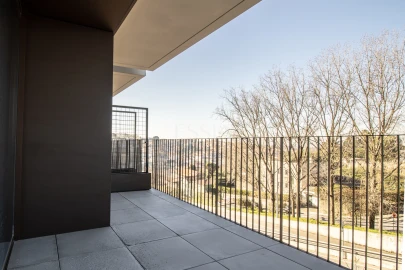 Apartamento T4 para Venda em Santa Marinha e São Pedro da Afurada