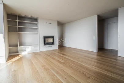 Apartamento T4 para Venda em Santa Marinha e São Pedro da Afurada