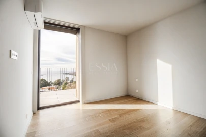 Apartamento T4 para Venda em Santa Marinha e São Pedro da Afurada