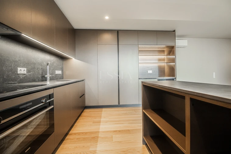 Apartamento T4 para Venda em Santa Marinha e São Pedro da Afurada Foto 10