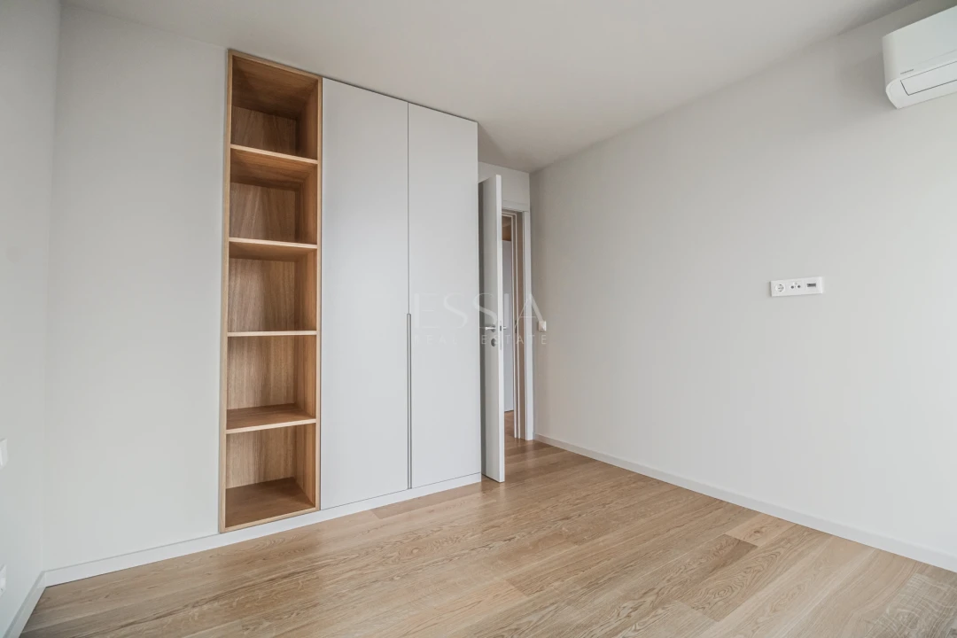 Apartamento T4 para Venda em Santa Marinha e São Pedro da Afurada Foto 33