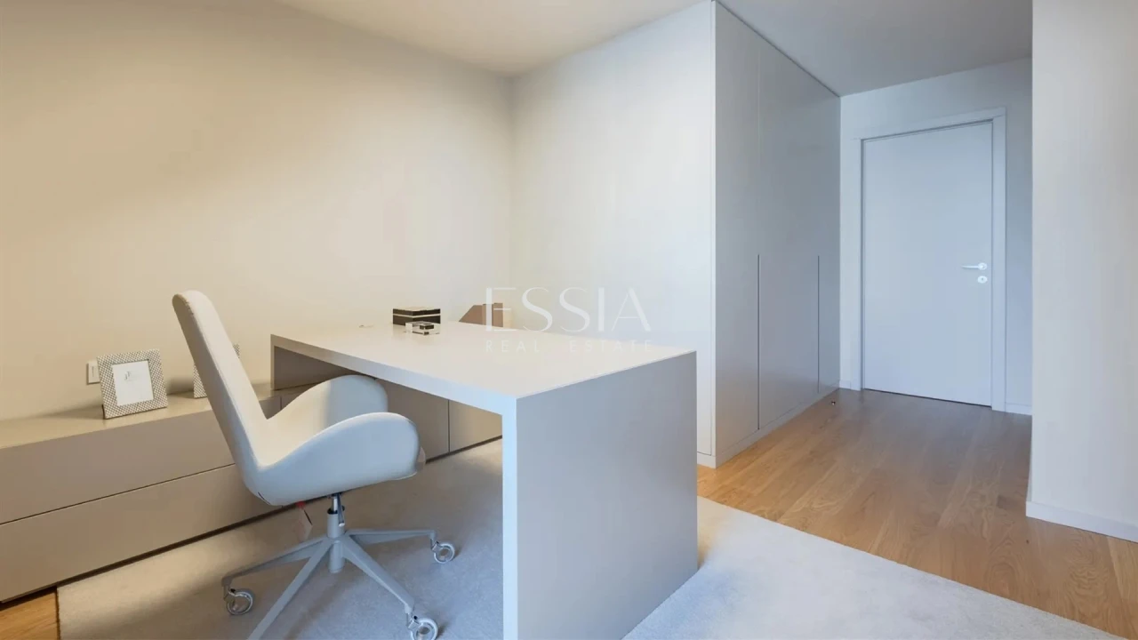 Apartamento T4 para Venda em Santa Marinha e São Pedro da Afurada Foto 16