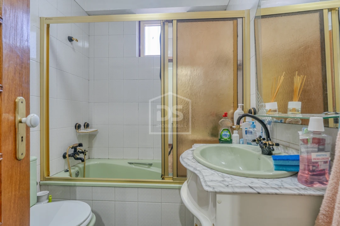 Prédio para Venda em Santo Antonio dos Olivais Foto 24