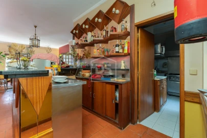 Prédio para Venda em Santo Antonio dos Olivais