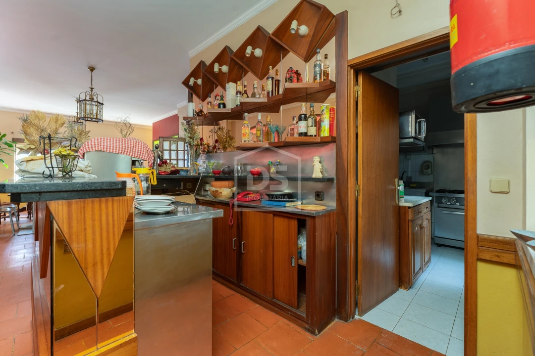 Prédio para Venda em Santo Antonio dos Olivais Foto 10
